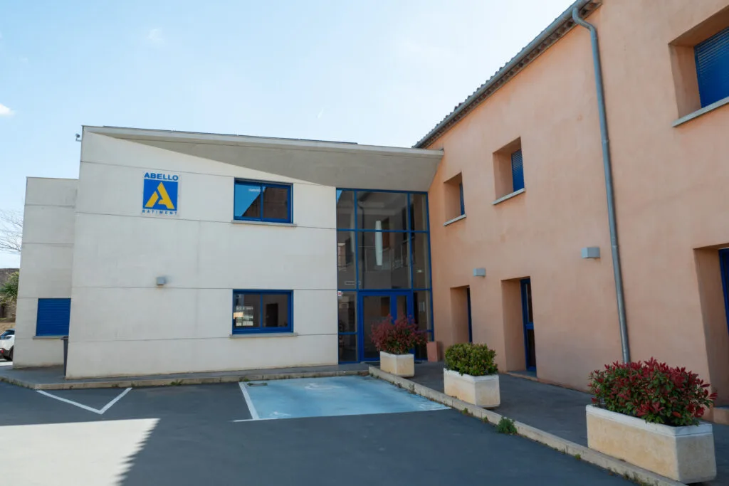 Bureau d'Abello Bâtiement à Capestang dans l'Hérault