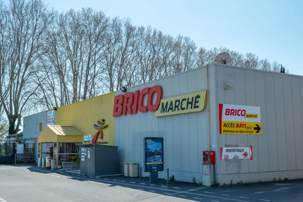 Construction bâtiment bricomarché à Capestang